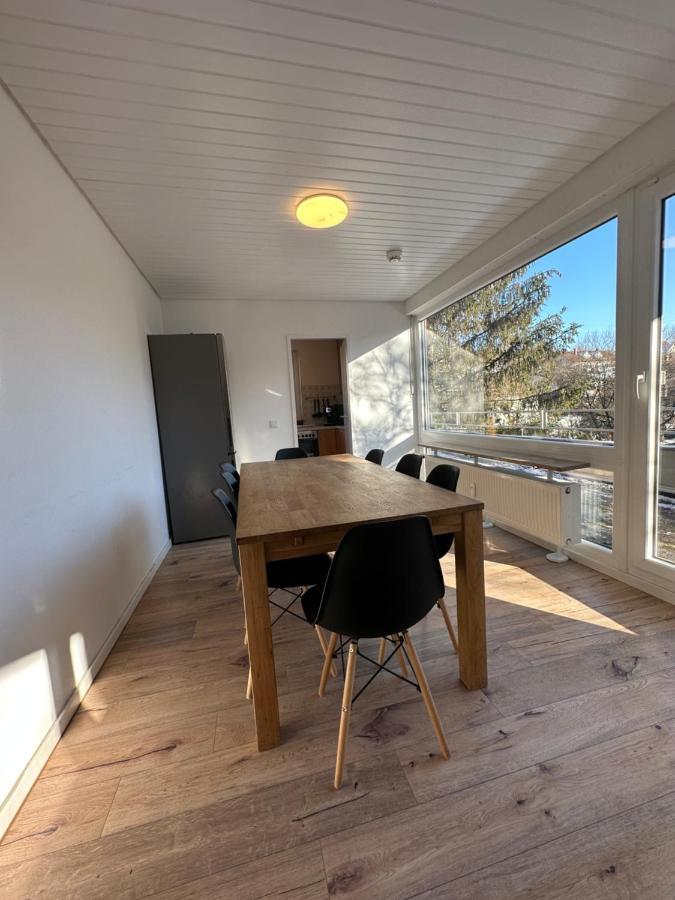 Grosszuegige Am Stadtrand Apartment