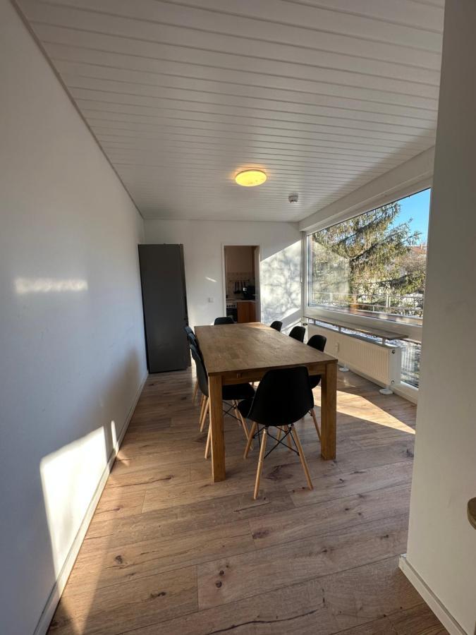 Grosszuegige Am Stadtrand Apartment